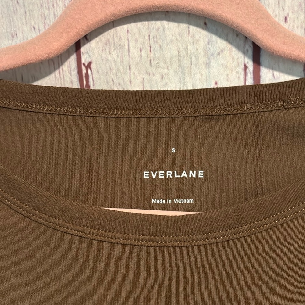 Everlane Brown Short Sleeve Tee - Picture 7 of 10